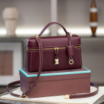 Kvaliteetne Retro karpkott 23cm Rehvi lehmakujuline Lehmanahk Vintaažstiilis K&auml;ekott &Uuml;he &otilde;la Crossbody Naiste kott Trendikas 23 x 13 x 8 without gift box