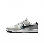 Nike Dunk Low Stencil Swoosh EU 47 hall