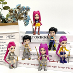 Kpop Deemonik&uuml;ttide PVC Nukk Cosplay Rekvisiidid Pl&uuml;&uuml;sist V&otilde;tmehoidja Seljakoti Ripats Kpop T&uuml;drukute Grupi Suveniir Loov S&uuml;nnip&auml;evakingitus