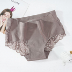 Naiste &otilde;mblusteta alusp&uuml;ksid siidist pitsist p&uuml;ksid Aluspesu Naiste bikiinid alusp&uuml;ksid keskmine v&ouml;&ouml;koht Hipster lilleline pesu T&uuml;drukutele intiimsed XL kohv