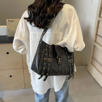 V&ouml;&ouml;pandla disainer naiste v&auml;ike 2024. aasta Korea moodne &otilde;lakott PU-nahast p&otilde;ikkotid k&auml;ekotid ja rahakotid pruun