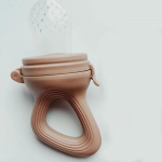 1 tk silikoonist beebipuuviljade s&ouml;&ouml;tja kaanega Beebi rinnanibu V&auml;rskete k&ouml;&ouml;giviljade toidulisandiga lutt Nibbler Feeding Hammastelutt