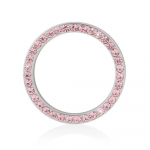 K&auml;ivitage autotoodete dekoratiivr&otilde;ngas &uuml;he kl&otilde;psuga k&auml;ivitusnupuga. Dekoratiivs&otilde;rmus on k&auml;sitsi inkrusteeritud diamoga sinine