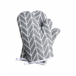 1 paar kuumusisolatsioonikindaid, p&otilde;letusvastased mikrolaineahjukindad, k&otilde;rge temperatuurikindlad k&ouml;&ouml;gi mikrolaineahju k&uuml;psetust&ouml;&ouml;riistad, ahjukindad