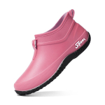 Naiste veekindlad libisemiskindlad l&uuml;hikesed vihmasaapad - Paksutallalised, mustust h&uuml;lgavad, madala l&otilde;ikega, pehmetallaga kummist kingad k&ouml;&ouml;gi- ja v&auml;listingimustes kasutamiseks. 40