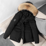 T&ouml;&ouml;riided karusnahast kapuutsiga krae lahtine sulejope Naiste keskmise pikkusega paarid, paksud talvemehed ja naised sama versiooniga XXXL must