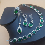 Ehtekomplekt neljast rombikujulisest Euroopa ja Ameerika stiilis tansaniitkristallehtest 9