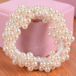 Noor Korea pealillega juukses&otilde;rmus imporditud kummipael must