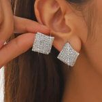 Geomeetrilise ruudu lihtsad mitmek&uuml;lgsed l&auml;ikivad kivist k&otilde;rvar&otilde;ngad naiste ni&scaron;ikujundusega temperamendiga k&otilde;rvar&otilde;ngad k&otilde;rge kvaliteediga k&otilde;rvar&otilde;ngad 1 paar