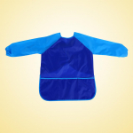 Lastele m&otilde;eldud veekindel k&auml;sit&ouml;&ouml;p&otilde;ll, joonistus maalimine, taskuga toiduvalmistamissmokk