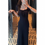 Tumesinine ruudukujulise kaelusega kleit &uuml;hev&auml;rviline figuuri j&auml;rgi istuv v&ouml;&ouml;kohast &uuml;mbritsev puusadega kalasaba pikk seelik XL tumesinine v&auml;rv