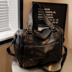 Suure mahutavusega &uuml;he &otilde;laga crossbody kott, naiste vabaaja, retro ja mitmek&uuml;lgne k&auml;eshoitav reisikott must