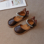 T&uuml;drukute poolikud sandaalid 2024 kevad suvi laste lamedad kingad paelaga taga printsess magus pehme p&auml;rlid helmed sandaalid uus 24 beež