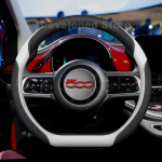 Auto roolikatteks k&otilde;igile uutele Fiat 500e 600 600e 2025-2023 Nahast D-t&uuml;&uuml;pi Auto roolikattele Fiat 500e 2025 Tarvikud