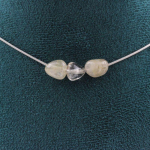 Pierres et Min&eacute;raux. Collier 3 perles Quartz &agrave; Rutile dor&eacute; du Br&eacute;sil Chaine en acier Collier femmes, hommes. Taille personnalisable.