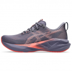ASICS Novablast 5 Hallikaspruun Korallriff Naiste Tennised 1012B765-500 35.5