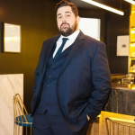 3-osalised tumesinised &uuml;likonnad meestele pulmapeigmehe smokingid ballikomplektid meestele &auml;rilised bleiserid Trajes De Hombre 5XL preisi sinine v&auml;rv