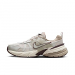Nike WMNS V2K Run Light All Wood Brown FD0736-103 Naiste suurus EU 43 hall v&auml;rv