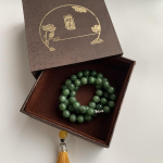 Naturaalne Hetiani Jaspise Kaelakee &Uuml;mmarguste Helmedega Kapsarohelises V&auml;rvitoonis - 10mm Jade Necklace