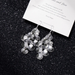 Moodsad rippuvad k&otilde;rvar&otilde;ngad naiste ehete jaoks h&otilde;be