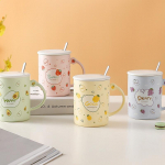 Kaanega puuviljad lusikas Armas keraamiline tass, suveniir kingitus koduseks kasutamiseks Lihtne kruus V&auml;&auml;rtuslik k&otilde;rge temperatuurikindel tass 400ML