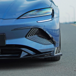 BYD Seal EV DC Mudeli Esiosa ja Tagumine Stiilikomplekt: K&uuml;ljeliist, Esip&otilde;lle Splitter, Tagaspoiler, L&auml;ikiv Riba