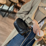 Naiste naturaalsest lehmanahast kott Daami k&otilde;rgekvaliteediline igap&auml;evane &otilde;lakott Naiste luksuslik retro crossbody kott Daamide lehmanahast k&auml;ekott 23x9x15cm