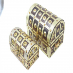 Komplektis 2 elutoa messingist dekoratiivne naiste puidust ehtekarp