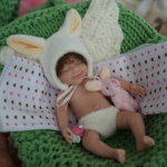 6-tolline Mini Naeratav Magav Reborn Beebinukk April Pehme Puudutusega Tahke Silikoon Kogu Keha Simulatsiooninukk Saab Vannitada Lapsed Riietusnukud M&auml;ngumaja M&auml;nguasjad