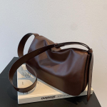 Klassikaline suure mahutavusega kott Uus naiste lai &otilde;larihm Magnetiline pandlaga T&otilde;mblukuga Crossbody kott T&ouml;&ouml;le s&otilde;itmise &otilde;lakott black