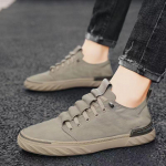 Riidest kingad Meeste kingad Suvine trend Vana Pekingi Slip On Hingav j&auml;&auml; siidist riidest vabaaja meeste tossud 39 must
