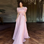 Elegantne 2024. aasta suvine naiste &uuml;hev&auml;rviline puhvvarrukatega &otilde;htune pikk kleit Large roosa