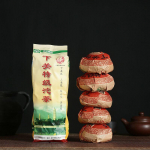 Xiaguan Te Ji Tuo Cha * 2004 Yr Premium klassi Pu-erh tee Puer Raw roheline tee 500g 500g