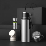 Kaasaskantav roostevabast terasest vaakumtermos, tee ja vee eraldamine nutikas temperatuurin&auml;idiku &uuml;he nupuvajutusega 1200ml