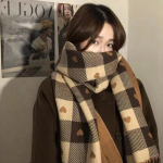 Naiste s&uuml;gistalvine magus sall Korea stiilis ruuduline v&auml;ike armastusmustriga j&otilde;ulusoe vintage soe sall 70*200cm