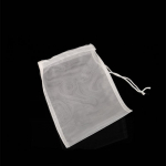 Jogurtifiltri toidus&otilde;el Kreeka jogurti masina filterekraan k&uuml;lma ekstraheerimisega vadaku eraldamiseks t&ouml;&ouml;riistad juustu niiskuse eraldaja