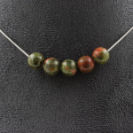 Pierres et Min&eacute;raux. Collier 5 perles Unakite 8 mm Chaine en acier inoxydable Collier femmes, hommes. Taille personnalisable.