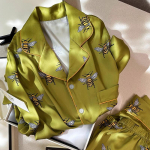 Loomakujundusega mesilaseprindiga pidžaamakomplekt naistele &Ouml;&ouml;riided Faux Silk Satin Pikkade varrukatega p&uuml;ksid Naiste vabaaeg Kevad S&uuml;gis Multikujundusega pidžaama S (40-45kg)