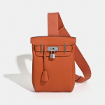 2025 Uus Unisex Pealmine Kiht Lehma Nahast Rinnakott &Otilde;lakott Ehtsast Nahast Seljakott Lukuga Riputatava Kaunistusega 17 x 8 x 27CM+silver buckle oranž