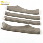 Peugeot 308 L&auml;vepakkude katted: Kaitseraud, Pagasiruum, Pedalite &auml;&auml;rekleebised