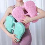 Fitnessi kaalulangetusmasin t&auml;ispuhutav stepperpedaaliga treeningplatvormi treener j&otilde;usaalivarustus pink