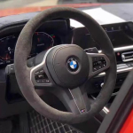 K&auml;sitsi &otilde;mmeldud libisemiskindel auto roolikatte kate BMW M Sport G30 G02 X5 F40 F41 g82 M4 jaoks DIY pehme seemisnahast auto sisustus