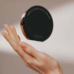 Age 20's Noble Cover satiinist padi 12g x 2ea 2 v&auml;rvi 1. Neutral Ivory