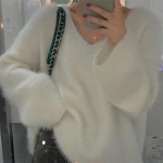 Uus Mood Naiste Soe V-kaelusega Kampsun S&uuml;gis-Talve Vabaaja Kudumid Kampsunid Naiste Elegantne &Uuml;hev&auml;rviline Pehme Džemper 24830 One Size valge