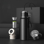 Kaasaskantav roostevabast terasest vaakumtermos, tee ja vee eraldamine nutikas temperatuurin&auml;idiku &uuml;he nupuvajutusega 800ml intelligent style