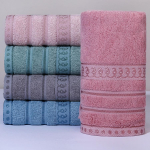 1 tk bambusest kiust r&auml;tik on v&auml;ga imav ja juukseid ei ole kerge kaotada, pehme kui puuvillane r&auml;tik, sobib n&auml;o pesemiseks bambusest s&ouml;est n&auml;or&auml;tik 70*140cm