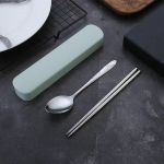 Stainless Steel Portable 5-Piece Cutlery Set: Chopsticks, Spoon & Box.