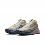 Nike Wmns React Pegasus Trail 4 GORE-TEX Liivakarva P&auml;rliroosa DJ7929-100 EU 35.5 p&auml;rli/kookosp&auml;hkli
