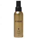 Juukselakk Highlight P&auml;ikesekaitsefaktoriga, muutes kogu soengu stiilsemaks ja d&uuml;naamilisemaks. 120 ml