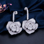 CMM k&otilde;rgekvaliteedilised kuubikujulised tsirkooniumoksiidist roosi&otilde;ielised k&otilde;rvar&otilde;ngad pruutidele roosa kuldne v&auml;rv